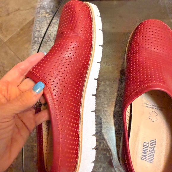 Samuel Hubbard Women’s Red Perforated Slip-On Mule - Picture 6 of 7